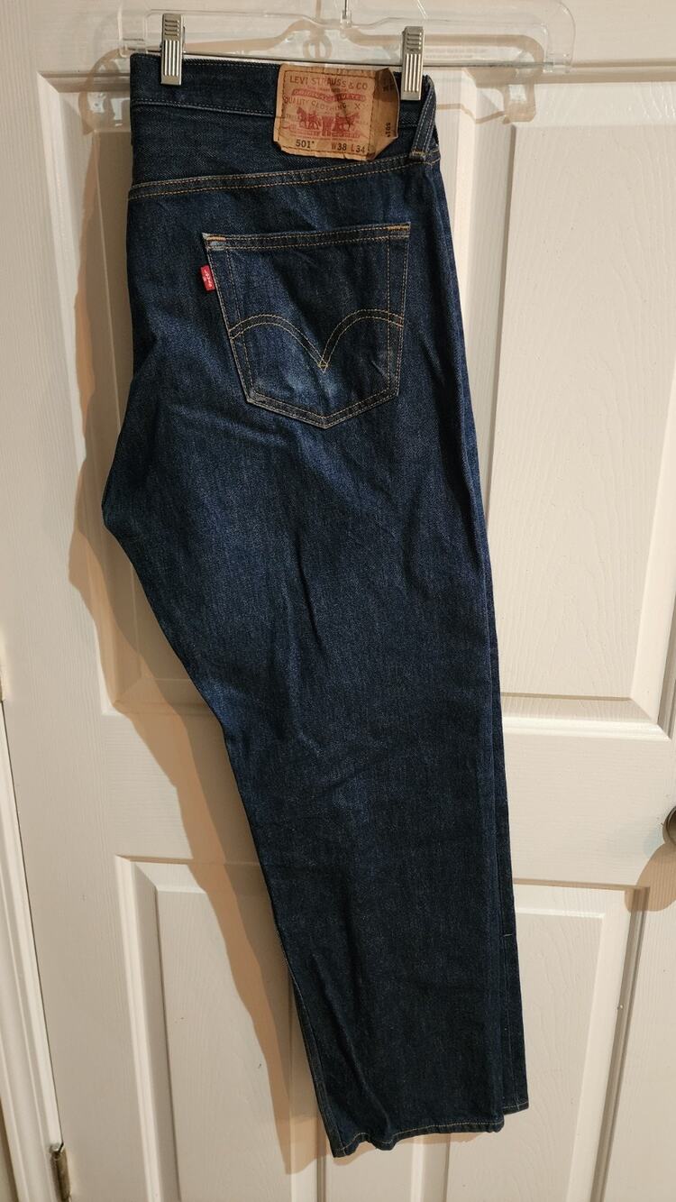 Levis 501 Straight Leg Denim Jeans Mens 38x34 Dark Wash Blue Button Fly